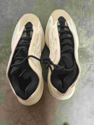 Minimalist Style Used High End Shoes Reinforced Stitching Cheap Used Basketball Shoes