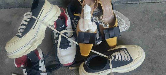 Used international brand women's shoes in sizes 37-39 in various colors