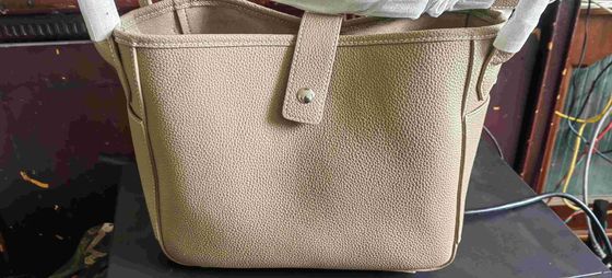 Classic Double Handle 2nd Hand Faux Leather Crossbody Bag 1.2kg